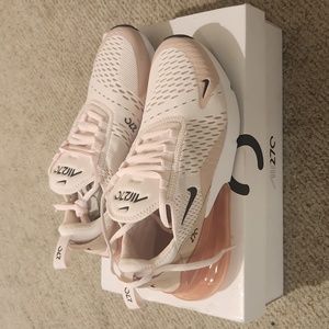 Womens Nike air max 270